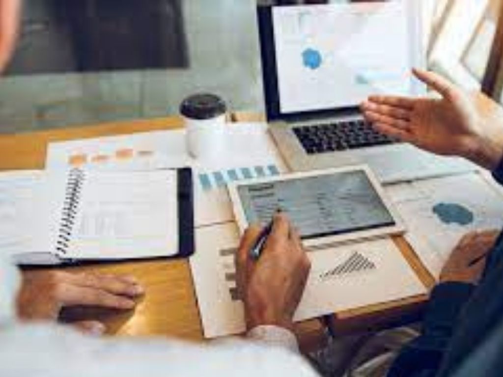 What is business analytics?